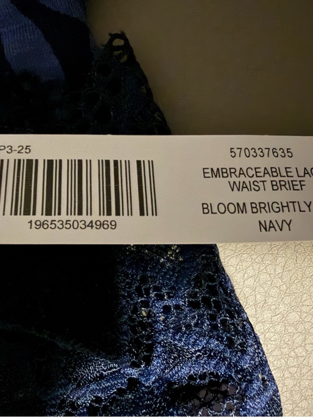 BNWT LOT OF 4 SOMA EMBRACEABLE SUPER SOFT ENCHANTING LACE BRIEFS NAVY MEDIUM (M) - Picture 2 of 14